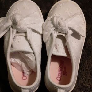 OshKosh Toddler Girl Eyelet Sneakers Size 7